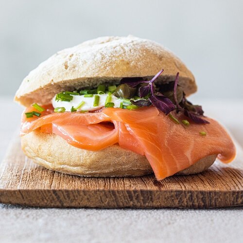 Lunch box met gerookte zalm Lunch box met gerookte zalm